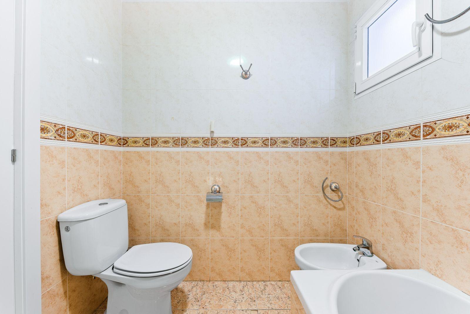 Apartment à Torrevieja, Alicante, Espagne 3 chambres, 102 m2 No. 183003