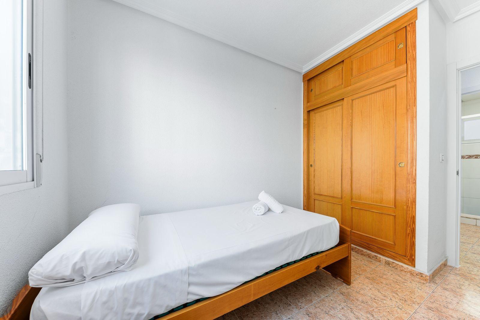 Apartment à Torrevieja, Alicante, Espagne 3 chambres, 102 m2 No. 183003