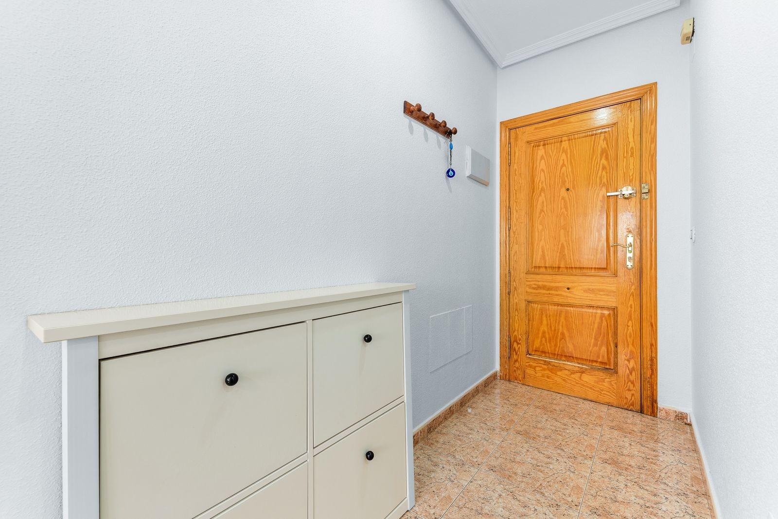 Apartment à Torrevieja, Alicante, Espagne 3 chambres, 102 m2 No. 183003