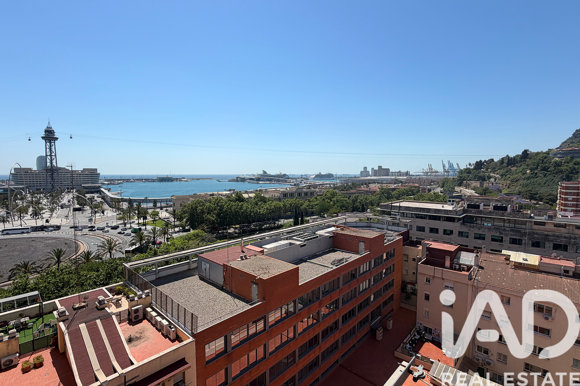 Takvåning i Barcelona, Spanien 2 sovrum, 72 kvm. Nr. 172183