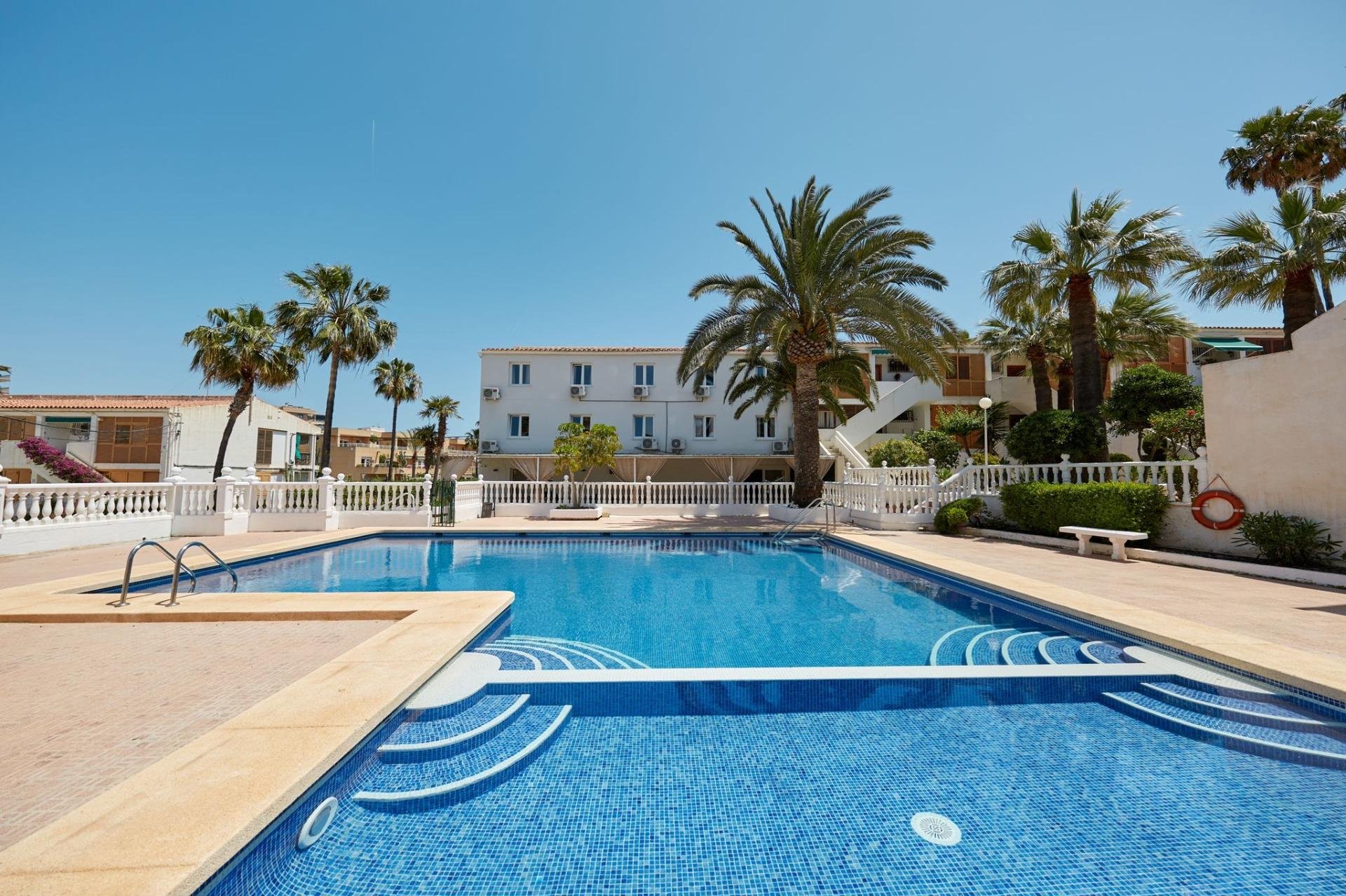 Hotel en Cabo De Las Huertas, Alicante, España 19 dormitorios,  No. 168817