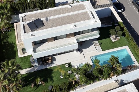 Villa in Finestrat, Alicante, Spain 4 bedrooms,  No. 189839
