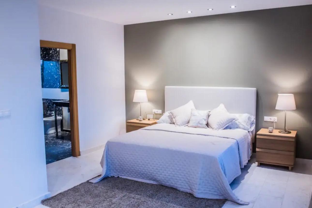 Villa a Albir, Alicante, Spagna 4 camere da letto, 548 mq. N° 165337