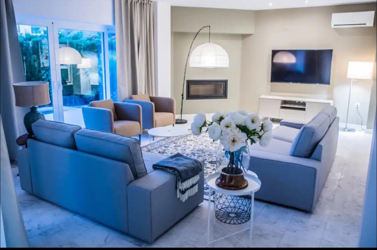 Villa a Albir, Alicante, Spagna 4 camere da letto, 548 mq. N° 165337