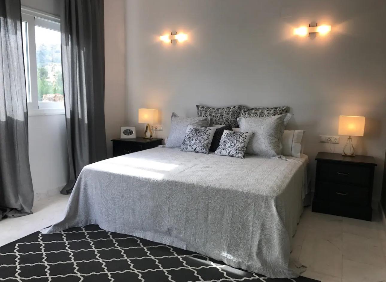 Villa a Albir, Alicante, Spagna 4 camere da letto, 548 mq. N° 165337