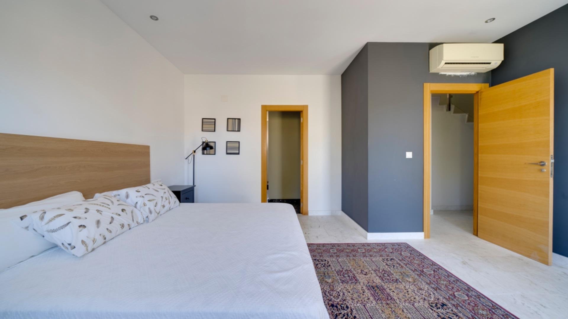 Villa a Albir, Alicante, Spagna 4 camere da letto, 548 mq. N° 165337