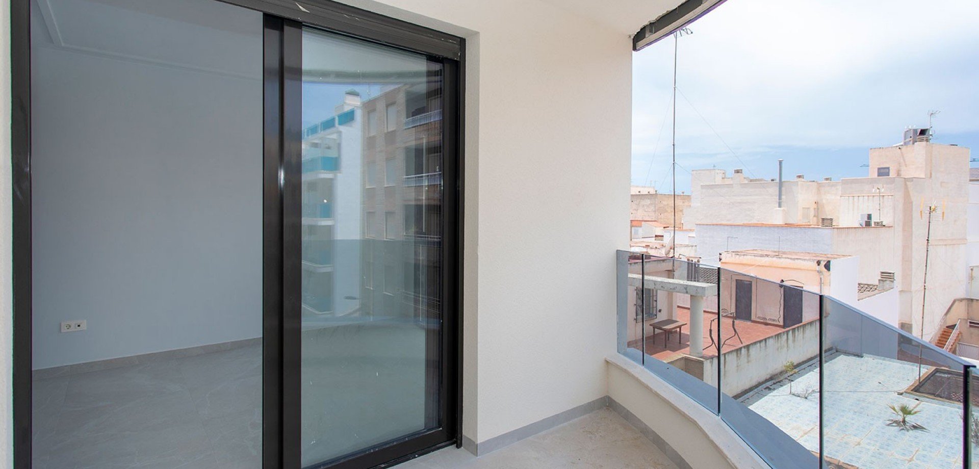 Квартира в Торревьеха, Аликанте, Испания 2 спальни, 88м2 №115138