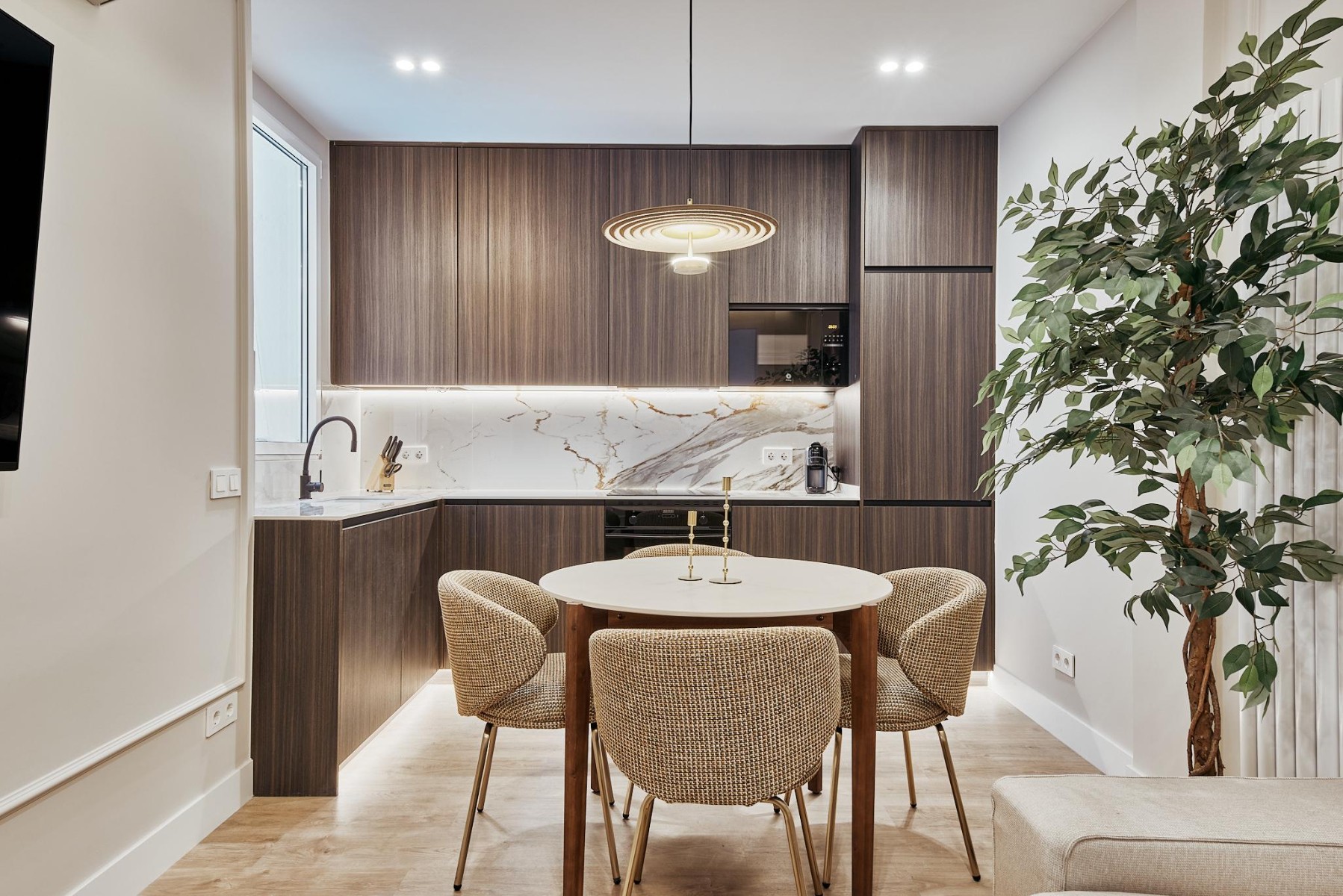 Villa à Madrid, Espagne 2 chambres, 48 m2 No. 179924