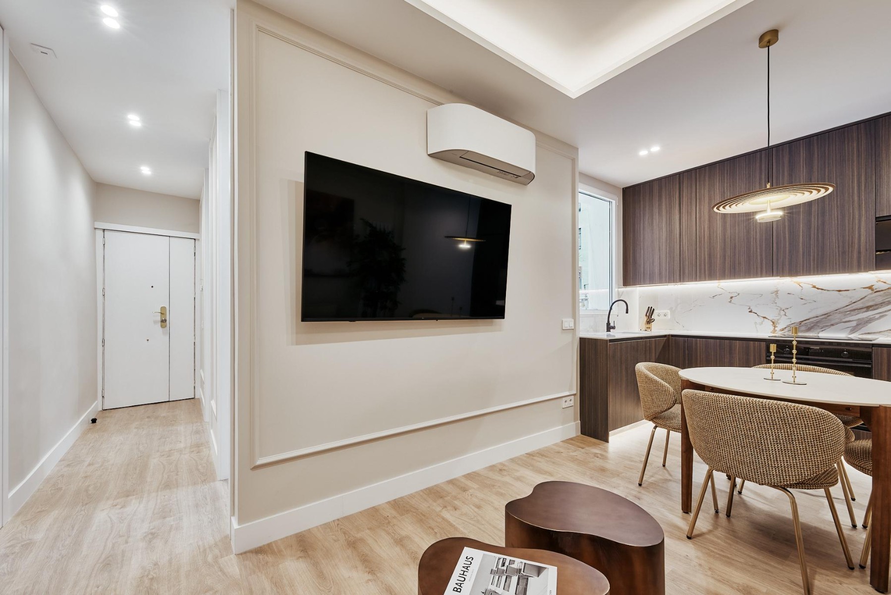 Villa à Madrid, Espagne 2 chambres, 48 m2 No. 179924
