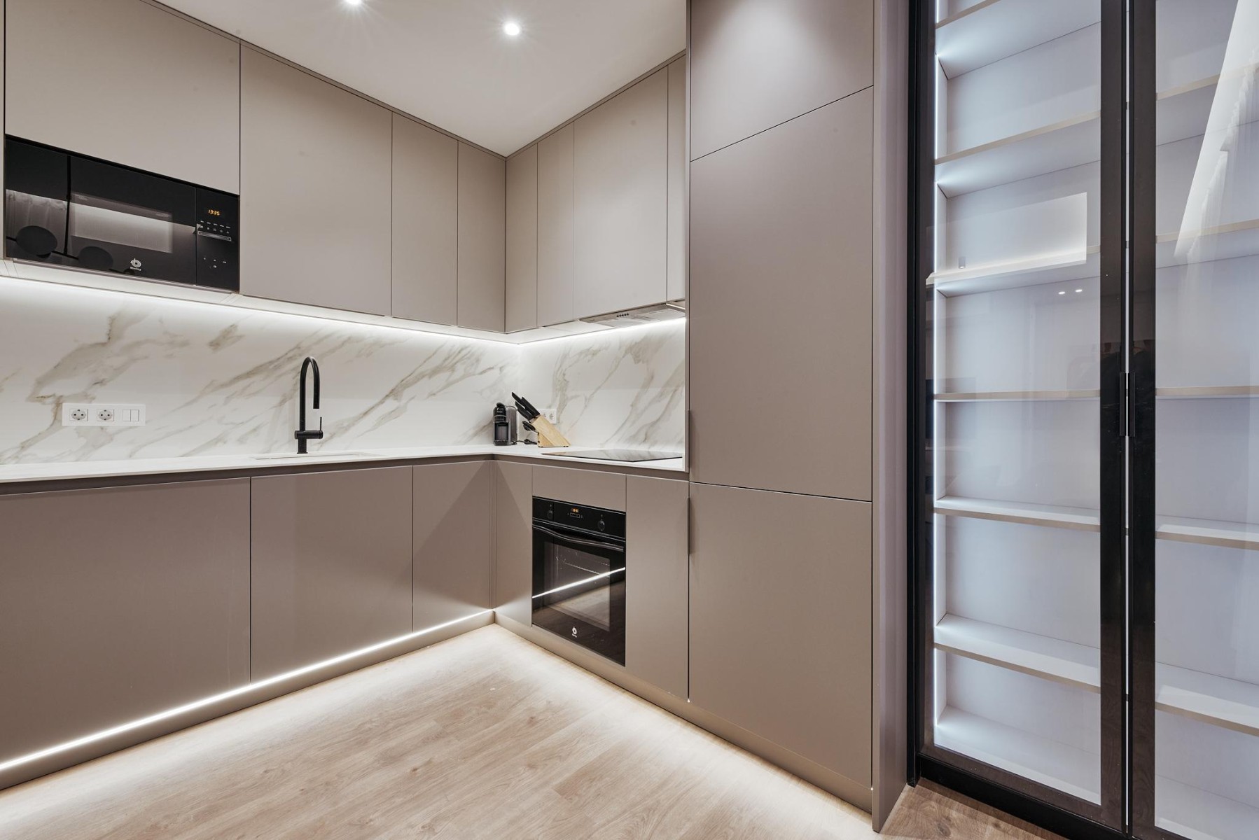 Wohnung in Madrid, Spanien 2 Schlafzimmer, 66 m2 Nr. 179923