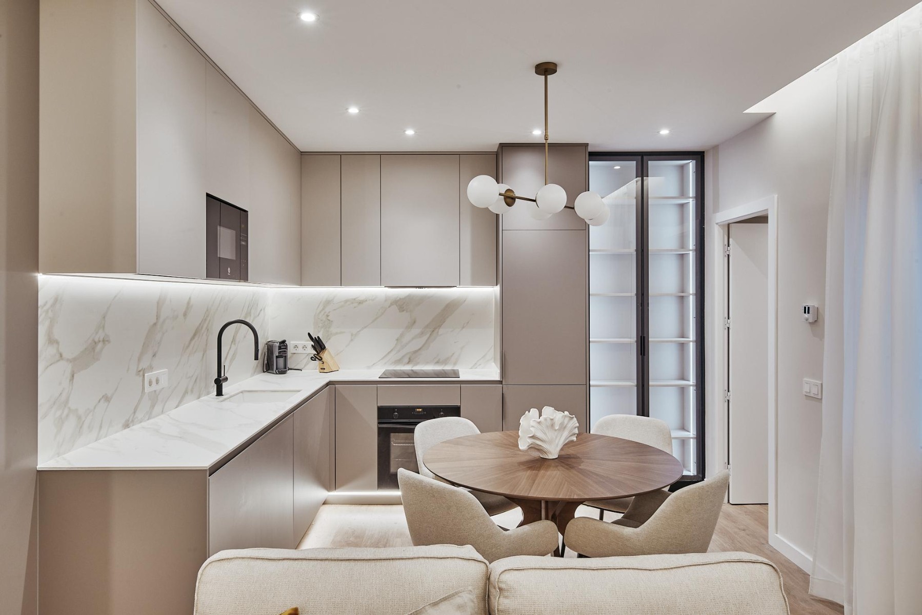 Wohnung in Madrid, Spanien 2 Schlafzimmer, 66 m2 Nr. 179923