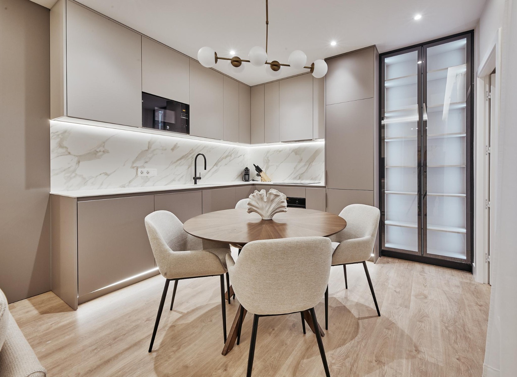 Wohnung in Madrid, Spanien 2 Schlafzimmer, 66 m2 Nr. 179923