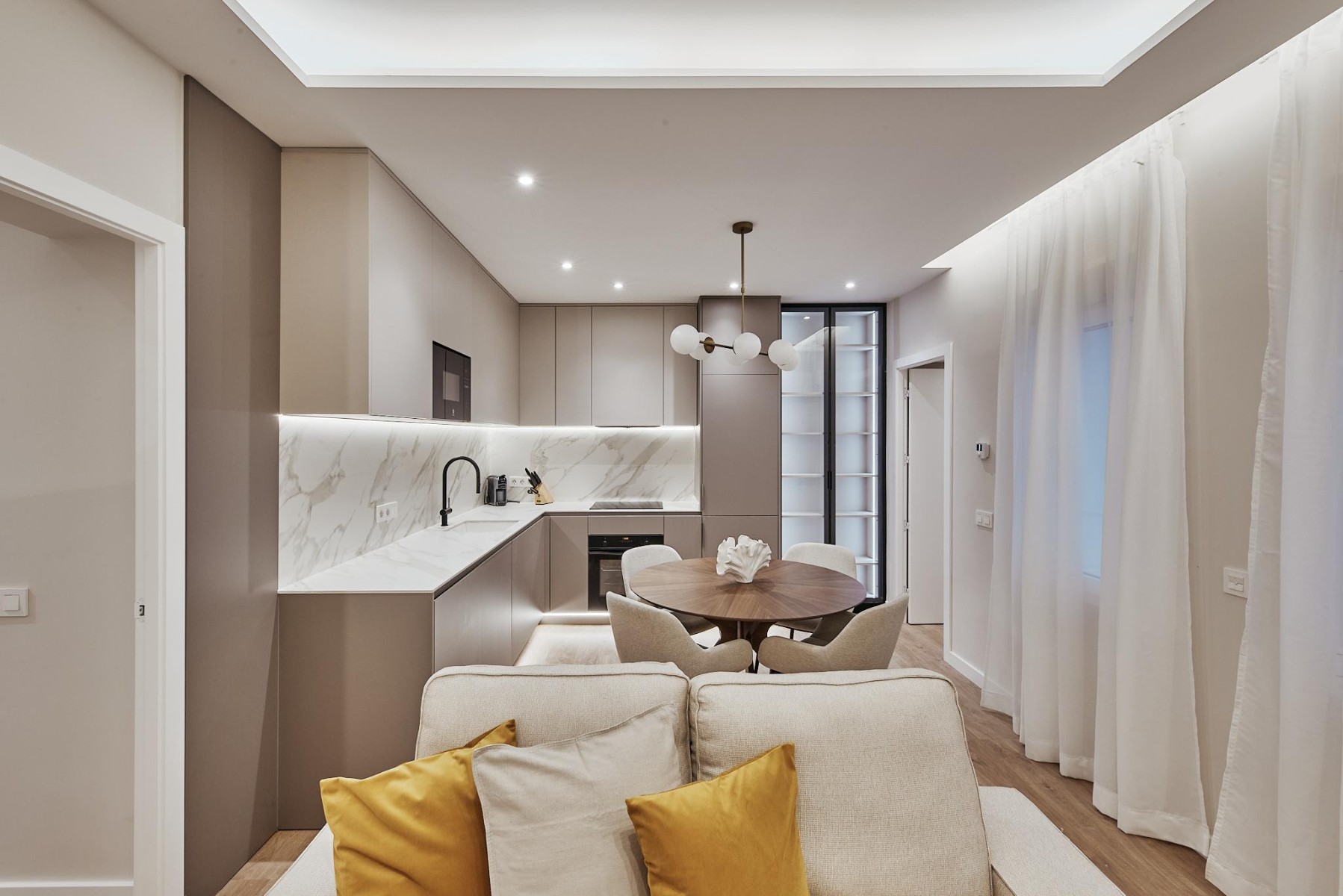 Wohnung in Madrid, Spanien 2 Schlafzimmer, 66 m2 Nr. 179923