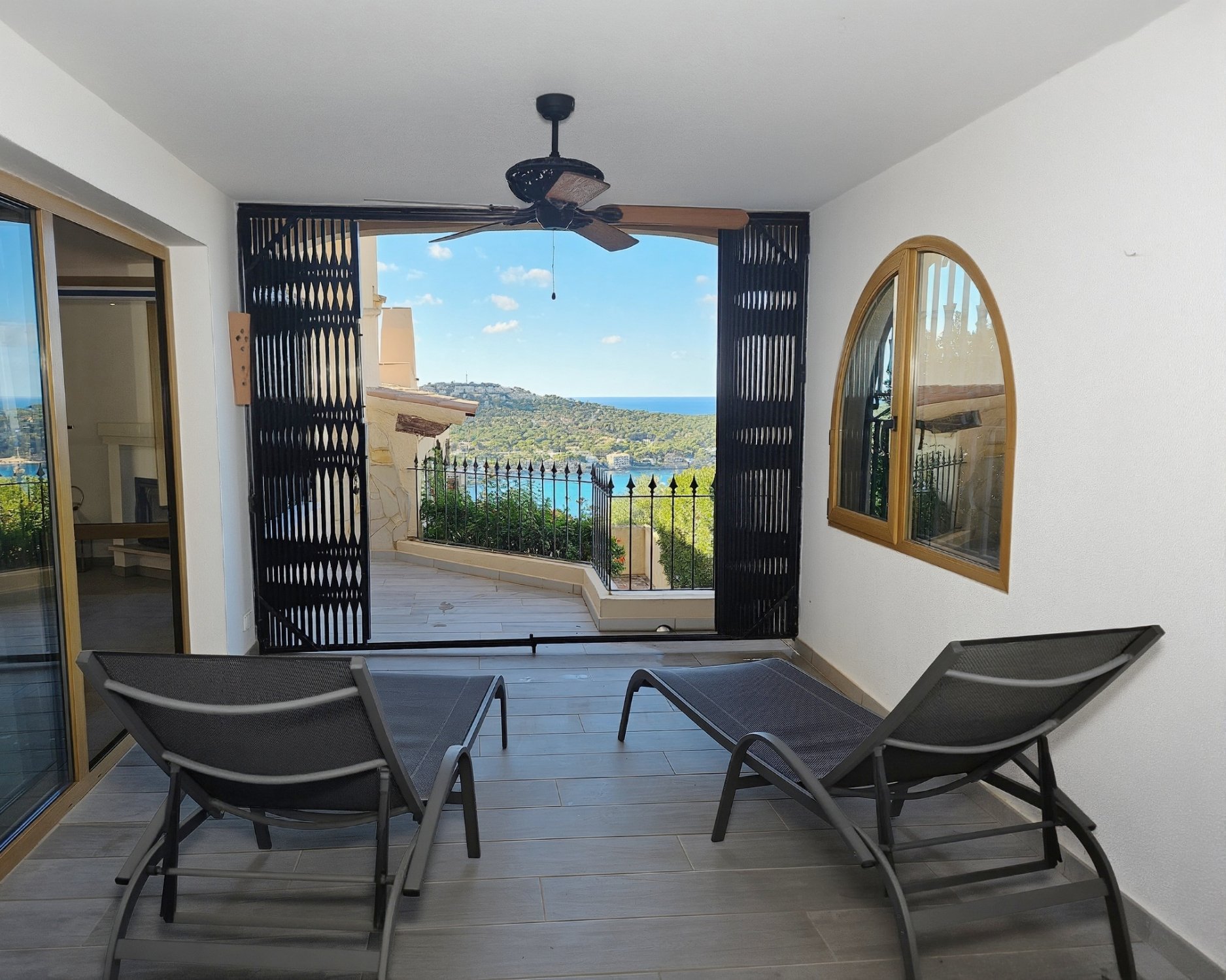 Apartment à Santa Ponsa, Mallorca, Espagne 2 chambres, 126 m2 No. 140091