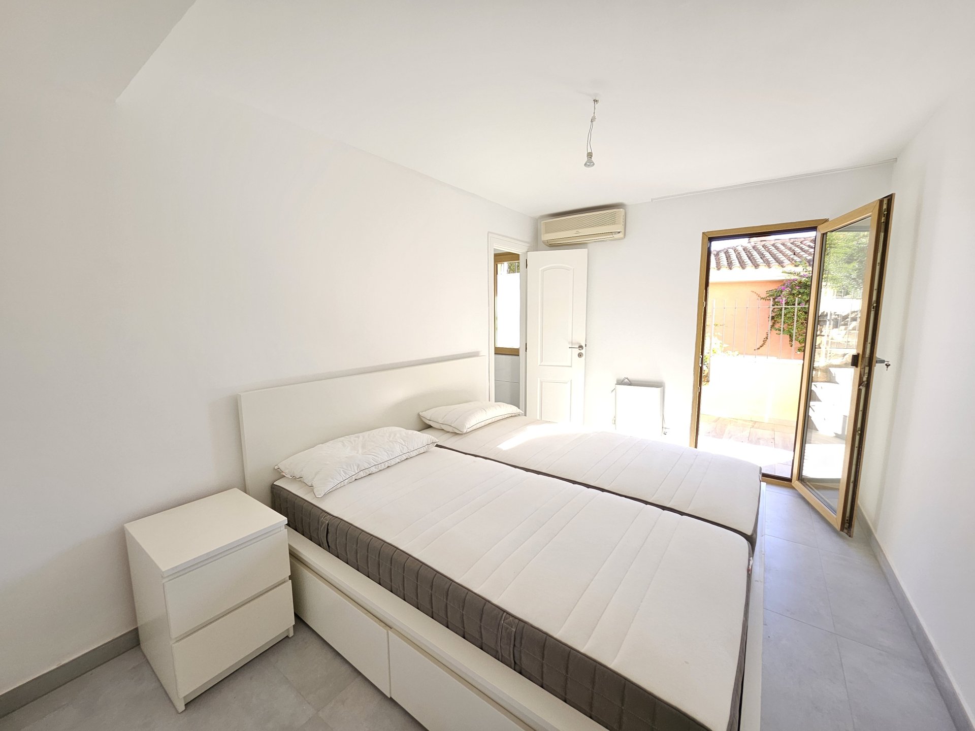 Apartment à Santa Ponsa, Mallorca, Espagne 2 chambres, 126 m2 No. 140091