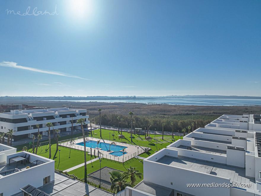 Apartamento en Guardamar del Segura, Alicante, España 2 dormitorios, 86 m2 No. 154417