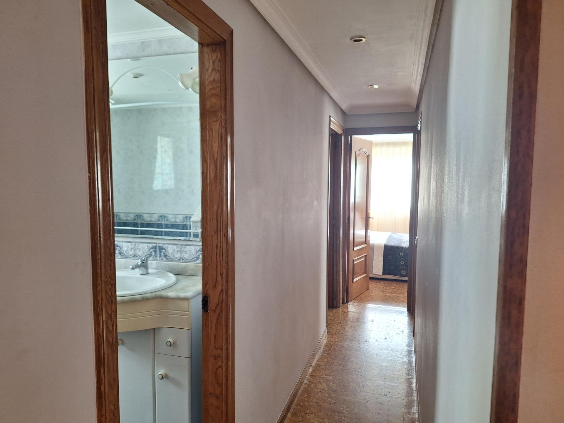 Apartamento en Siero, Asturias, España 2 dormitorios, 88 m2 No. 182828