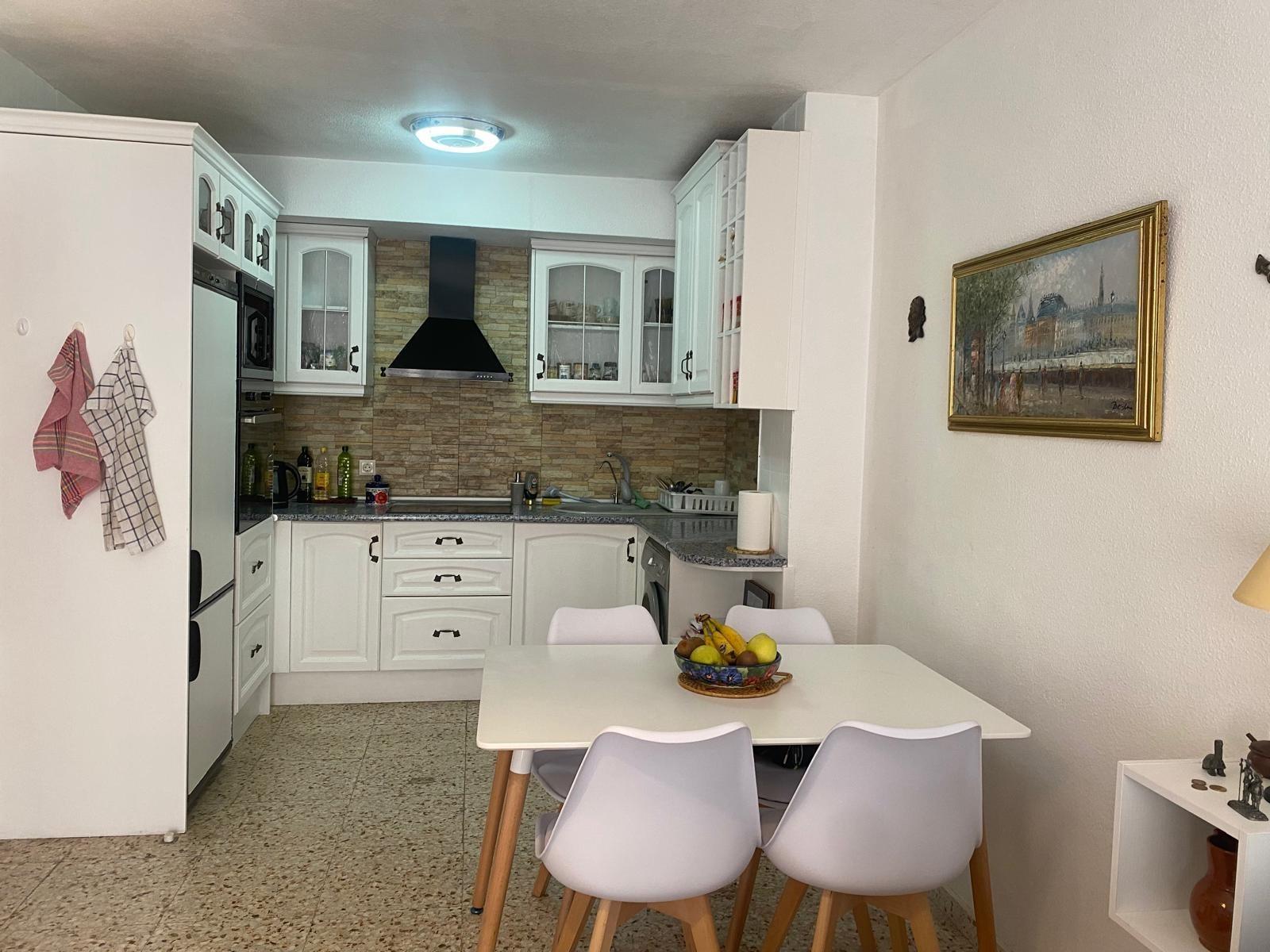 Apartamento en Torrevieja, Alicante, España 2 dormitorios,  No. 182827
