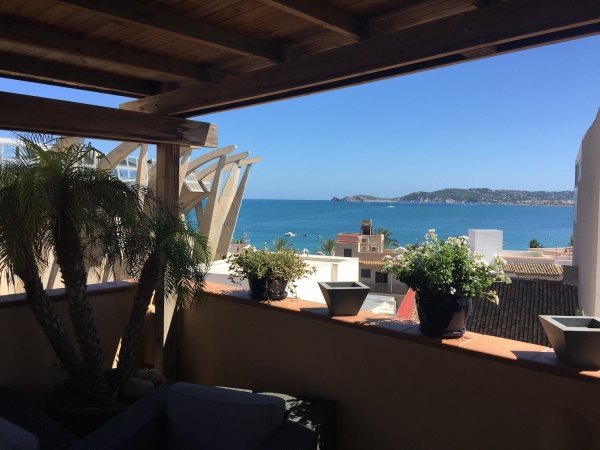 Tvåvåningslägenhet i Javea, Alicante, Spanien 5 sovrum, 360 kvm. Nr. 133281