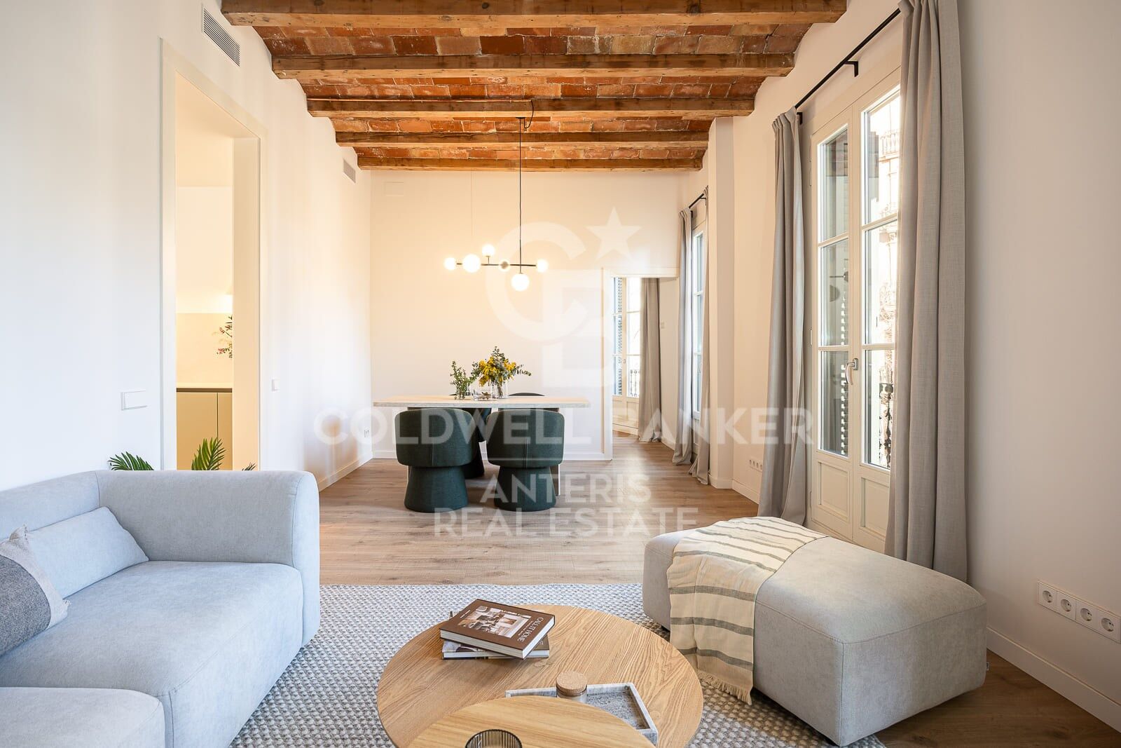Apartament w Barcelona, Hiszpania 2 sypialnie, 86 mkw. nr 156758