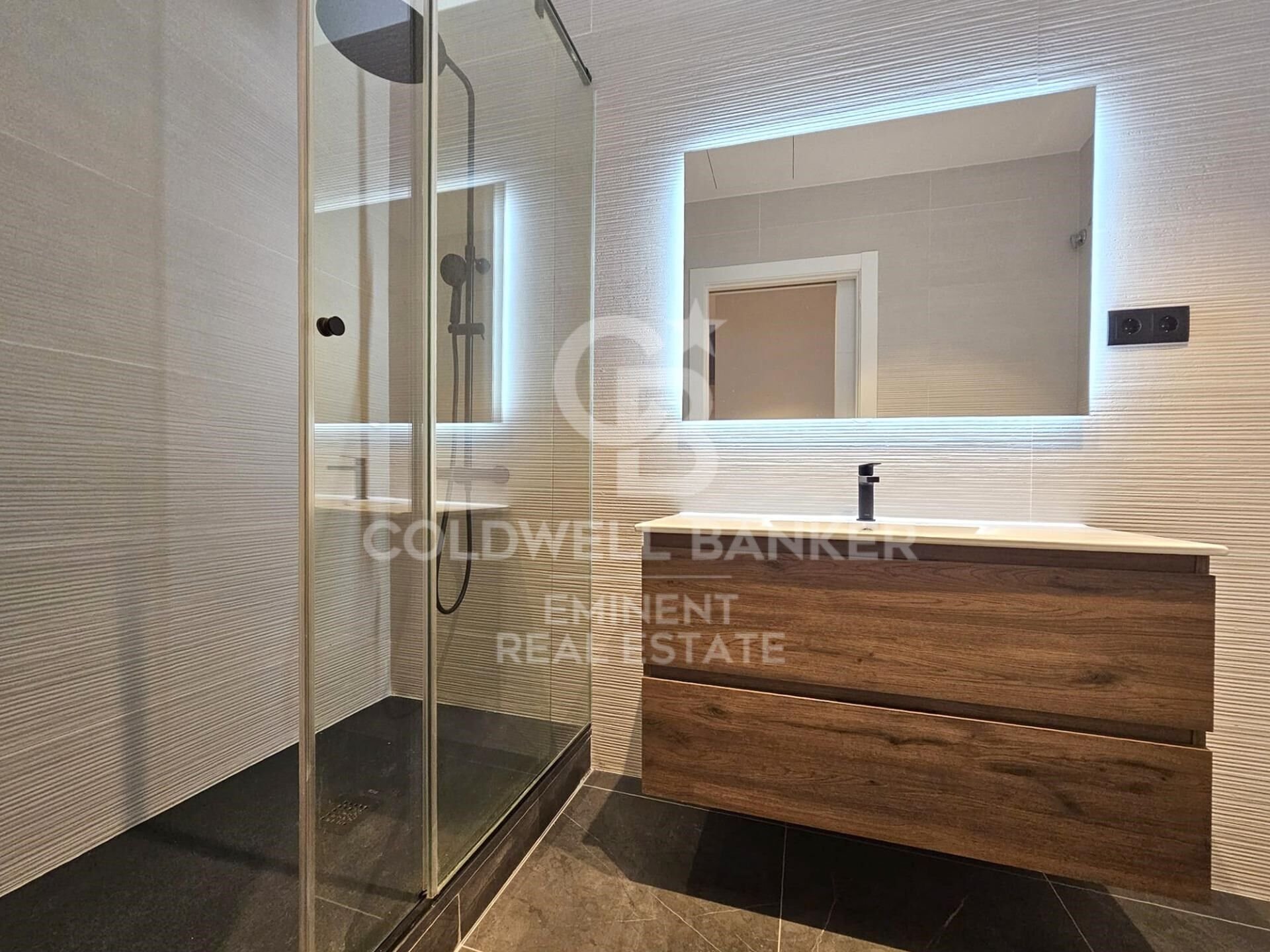 Huoneisto Barcelona, Espanja 2 makuuhuonetta, 70 m2 No. 156757
