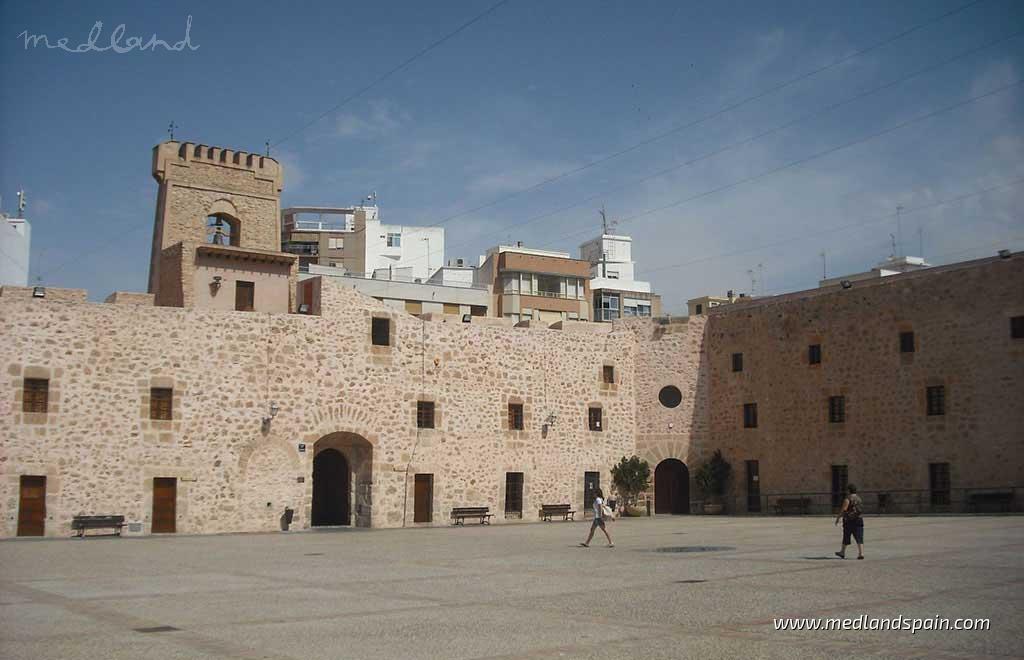 Appartamento a Santa Pola, Alicante, Spagna 3 camere da letto, 296.65 mq. N° 151222