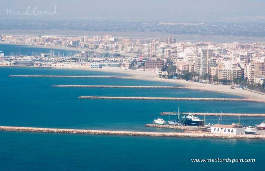 Appartamento a Santa Pola, Alicante, Spagna 3 camere da letto, 296.65 mq. N° 151222