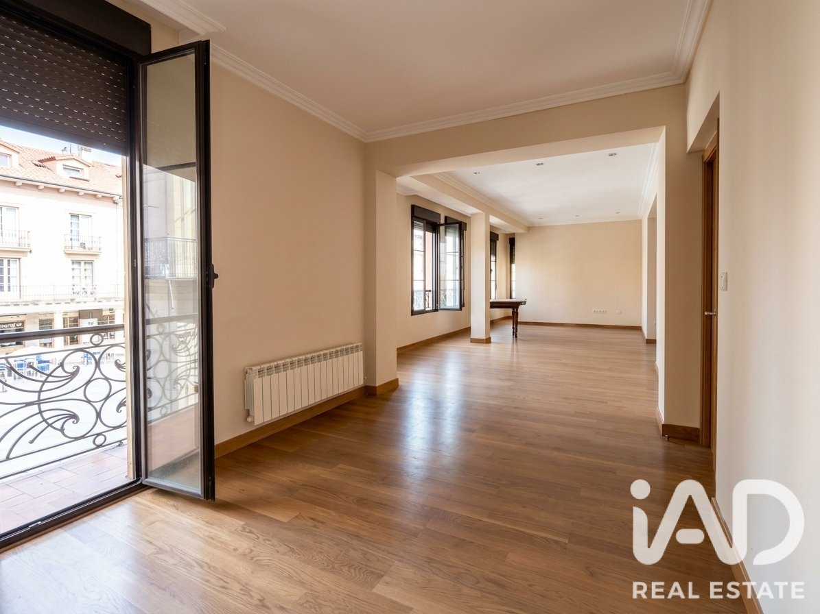 Apartamento en Astorga, León, España 4 dormitorios, 223 m2 No. 195814
