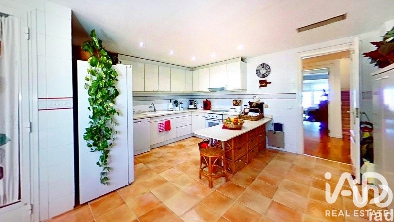Kaupunkipientalo Alicante, Espanja 5 makuuhuonetta, 501 m2 No. 195811