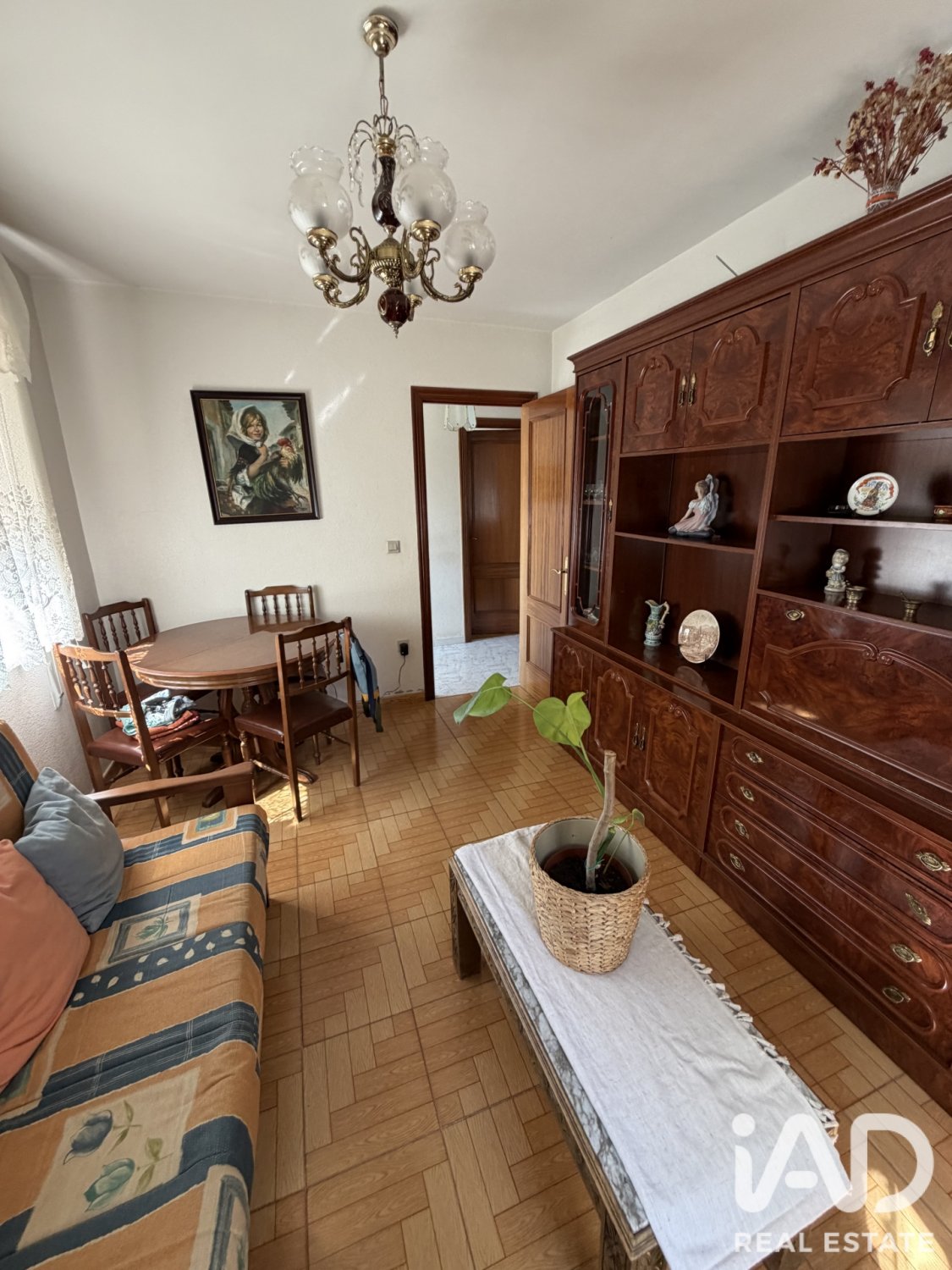Villa en Villamañán, León, España 2 dormitorios, 110 m2 No. 195810