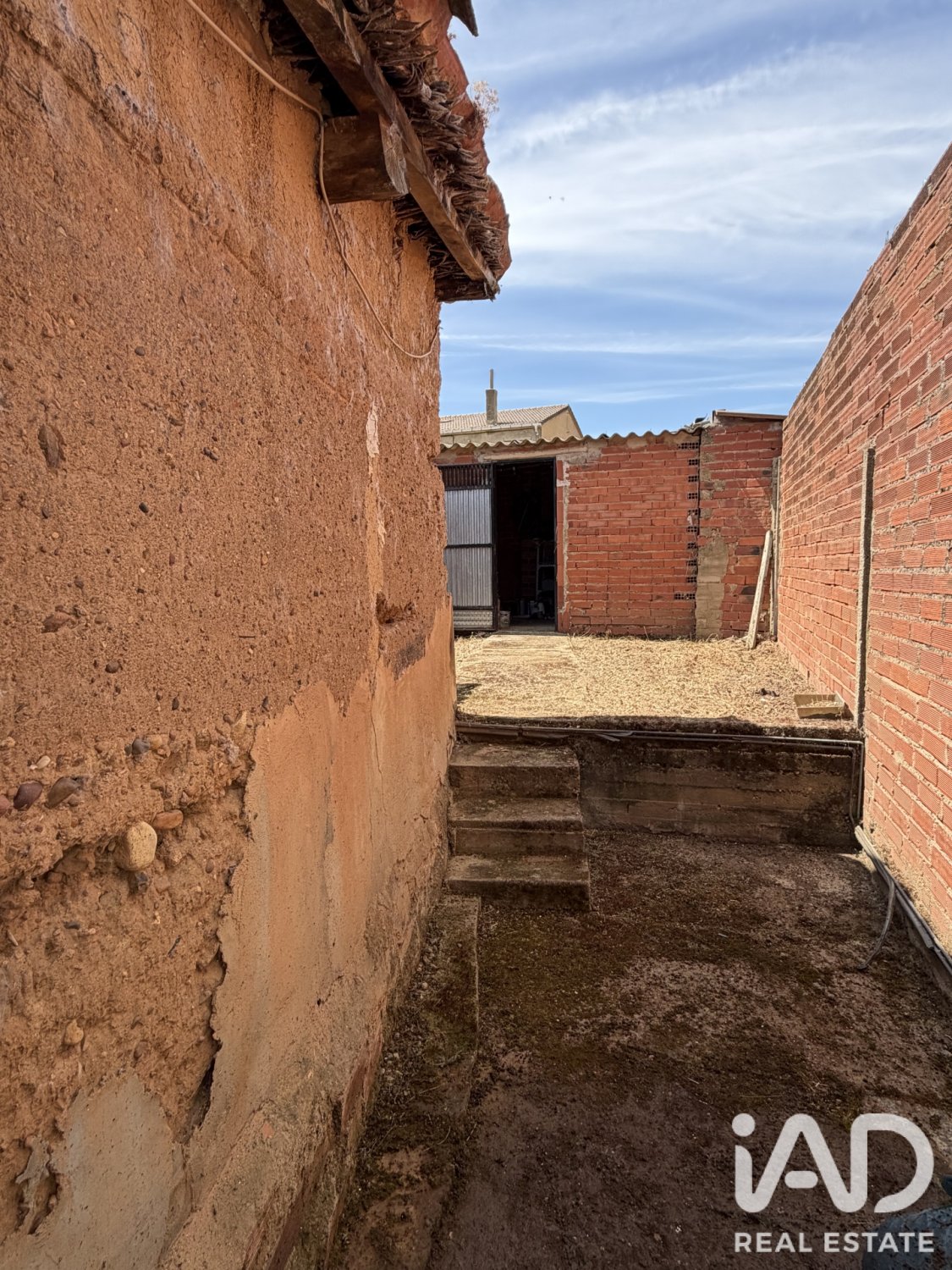 Villa en Villamañán, León, España 2 dormitorios, 110 m2 No. 195810