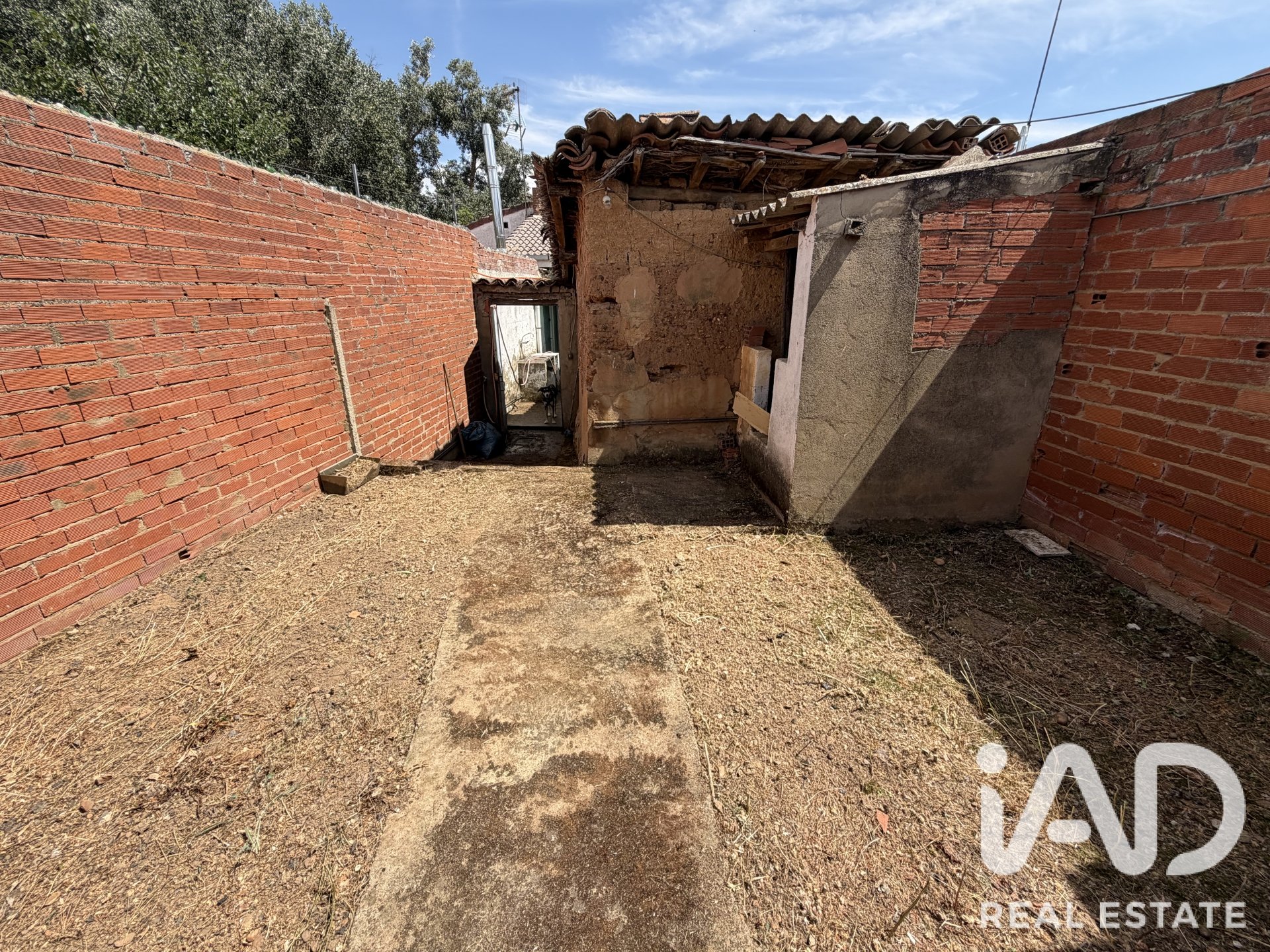 Villa en Villamañán, León, España 2 dormitorios, 110 m2 No. 195810