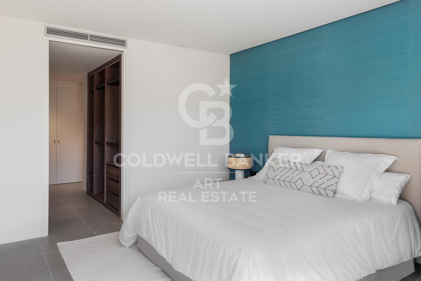 Huoneisto Sotogrande, Cadiz, Espanja 3 makuuhuonetta, 195 m2 No. 158692