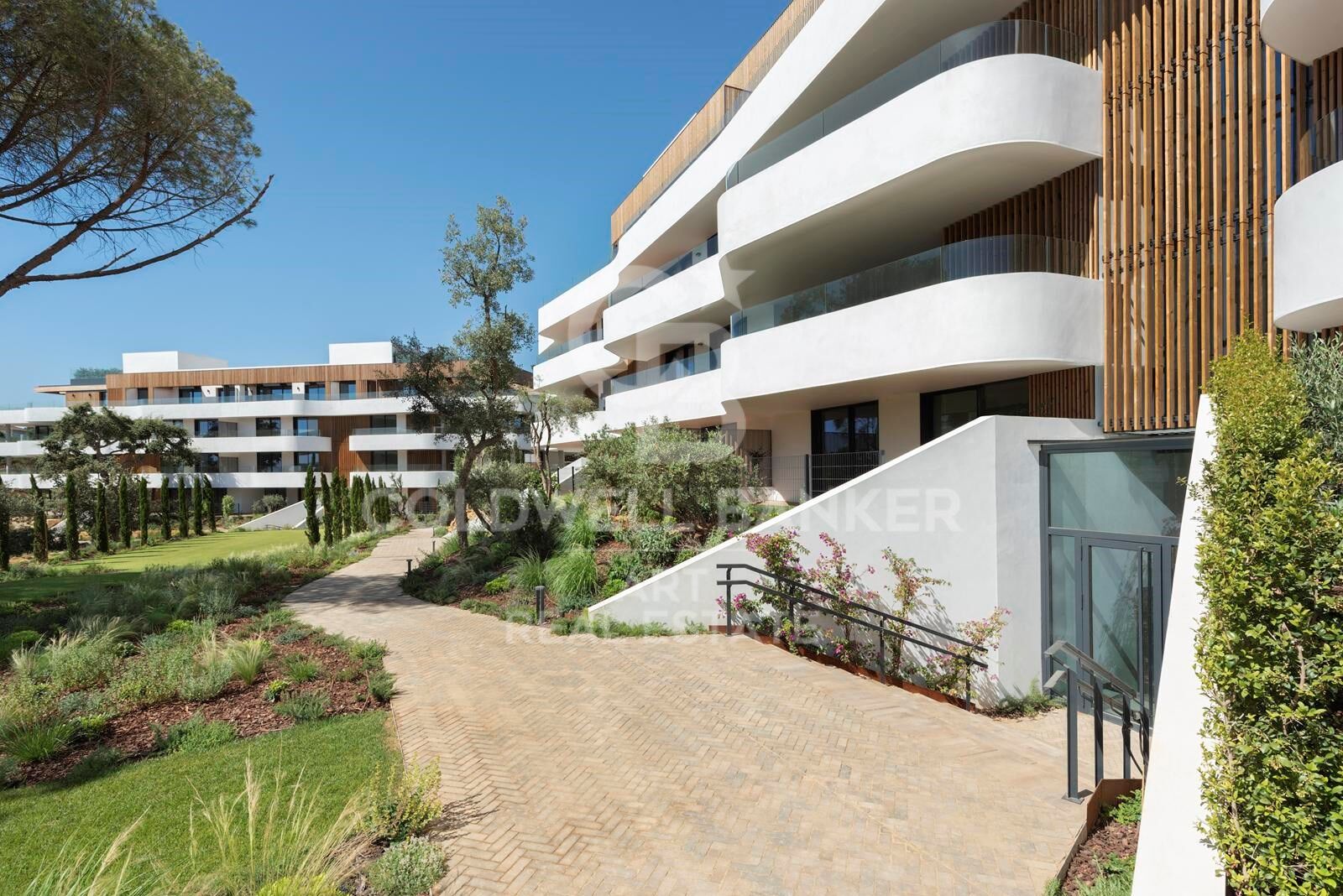 Huoneisto Sotogrande, Cadiz, Espanja 3 makuuhuonetta, 195 m2 No. 158688