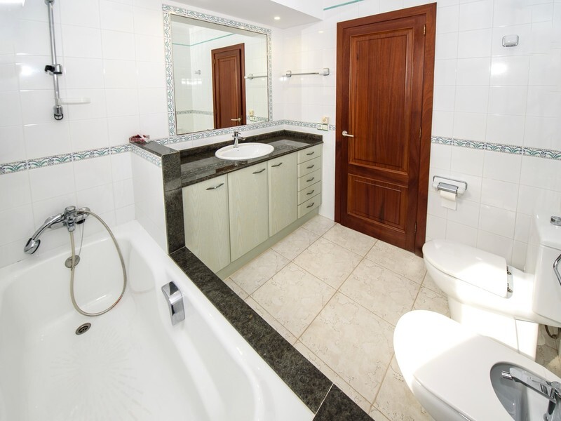 Villa en Porto Cristo, Mallorca, España 3 dormitorios, 360 m2 No. 147541