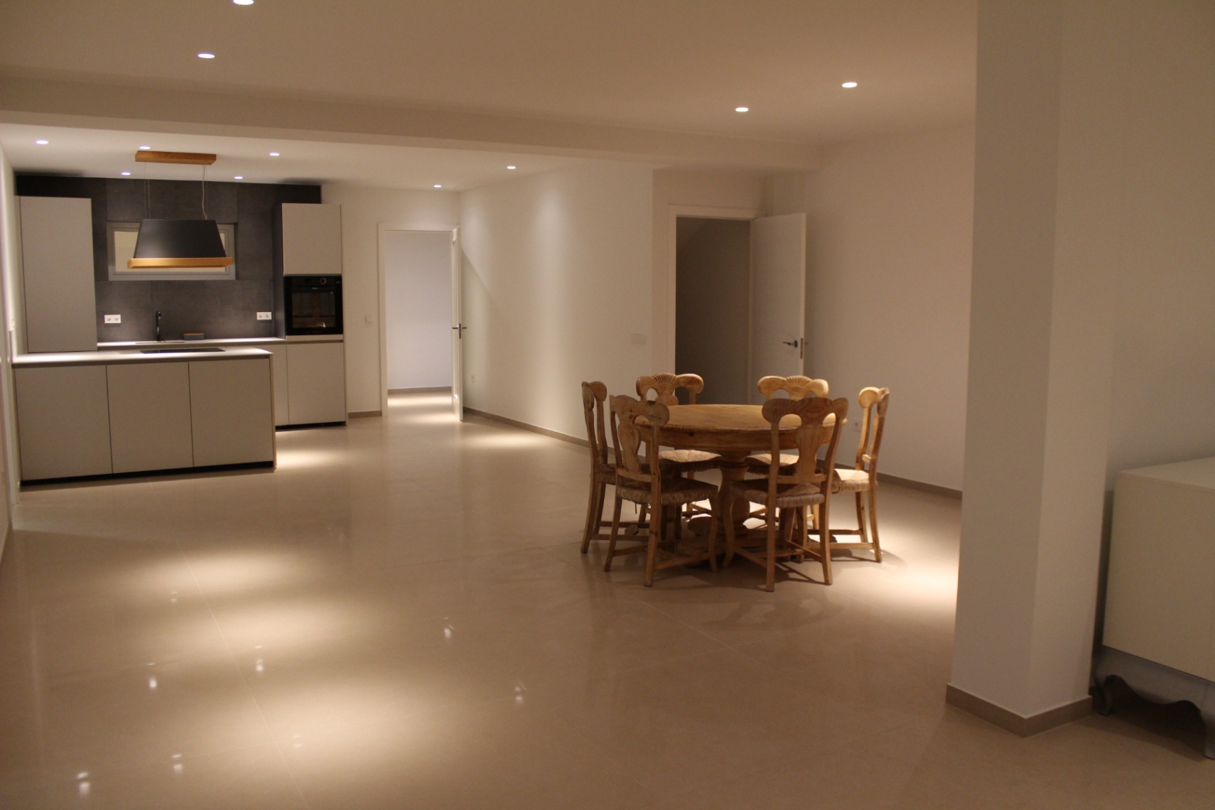 Villa in Teulada, Alicante, Spain 5 bedrooms, 240 sq.m. No. 106206