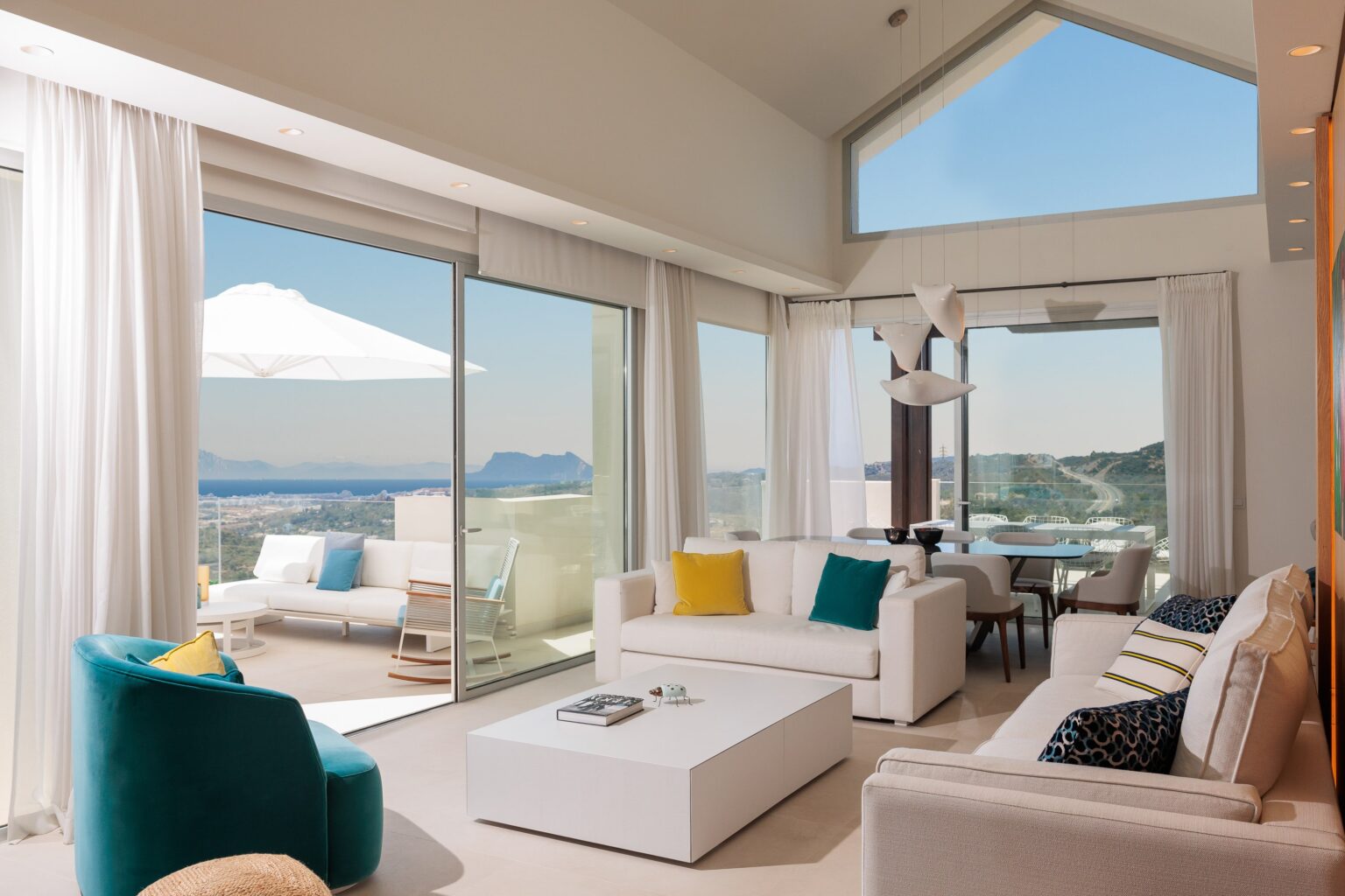 Lägenhet i Benahavis, Malaga, Spanien 2 sovrum, 107 kvm. Nr. 136018