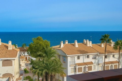 Townhouse in Dehesa De Campoamor, Alicante, Spain 3 bedrooms, 99 sq.m. No. 195701