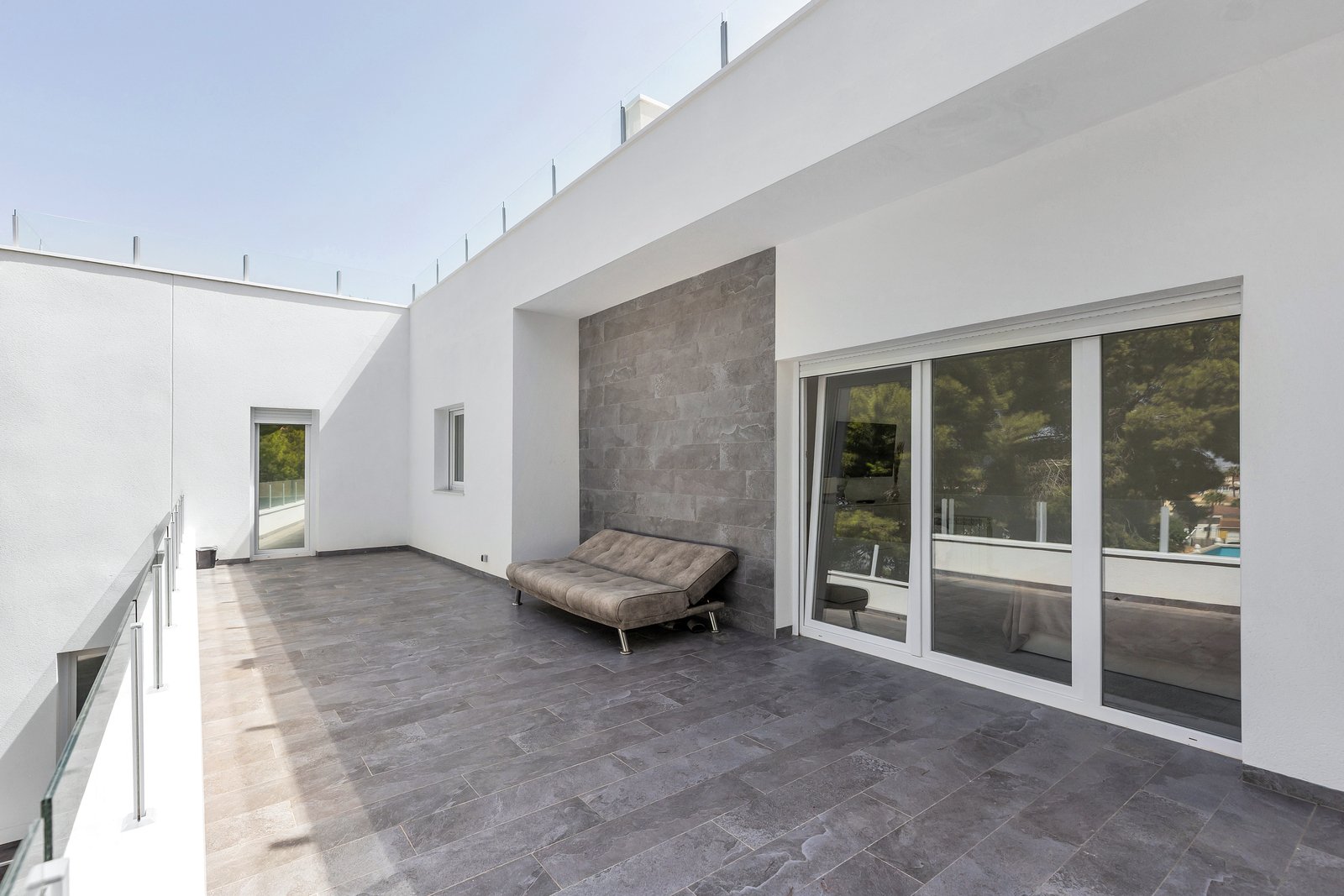 Villa à Torrevieja, Alicante, Espagne 5 chambres, 257 m2 No. 195698