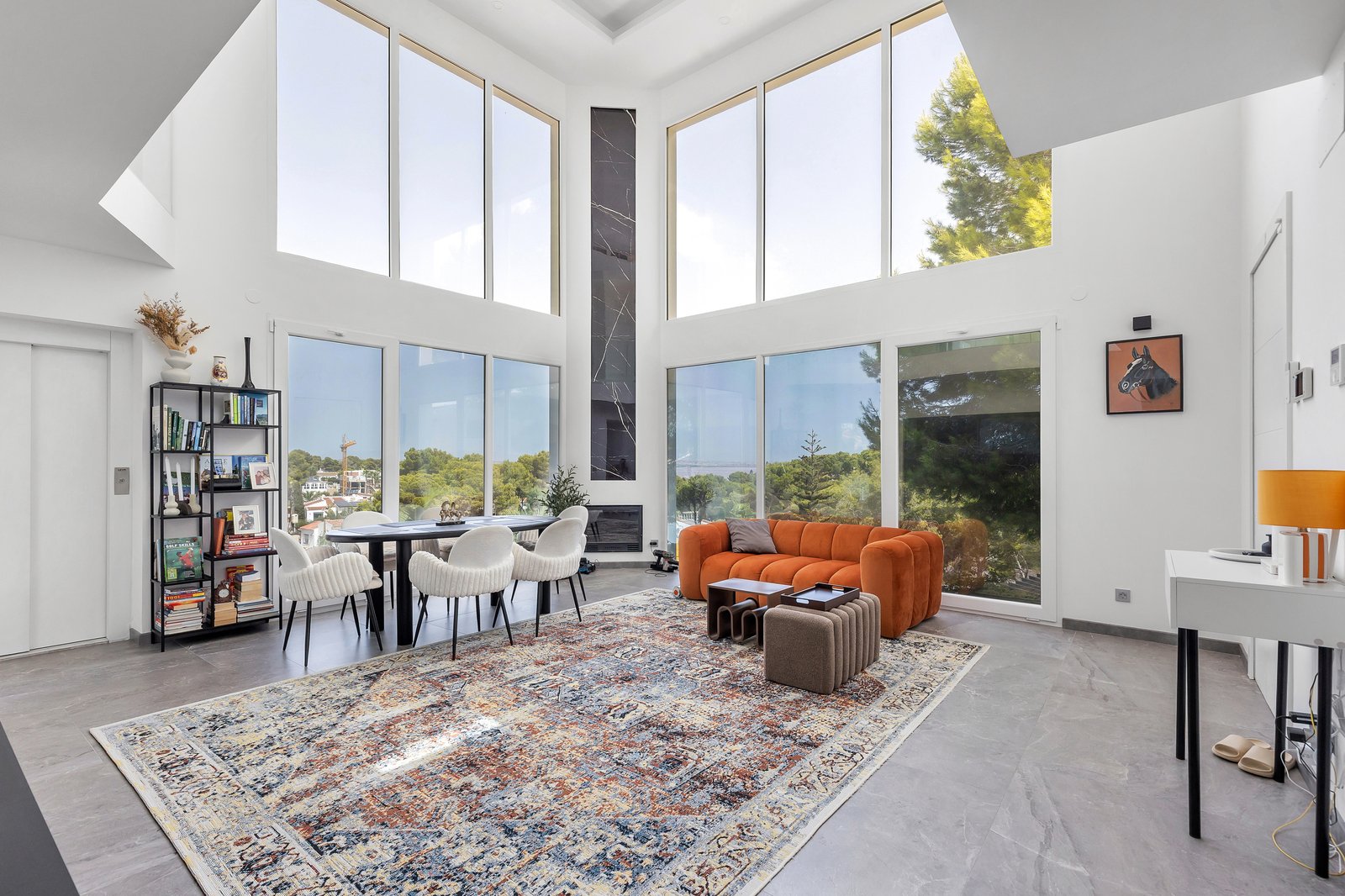 Villa à Torrevieja, Alicante, Espagne 5 chambres, 257 m2 No. 195698