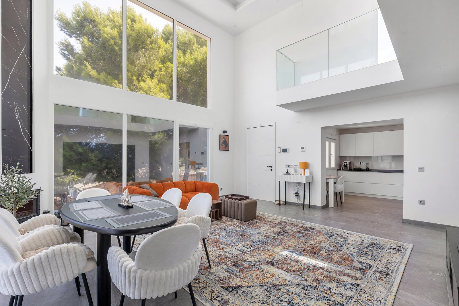Villa à Torrevieja, Alicante, Espagne 5 chambres, 257 m2 No. 195698