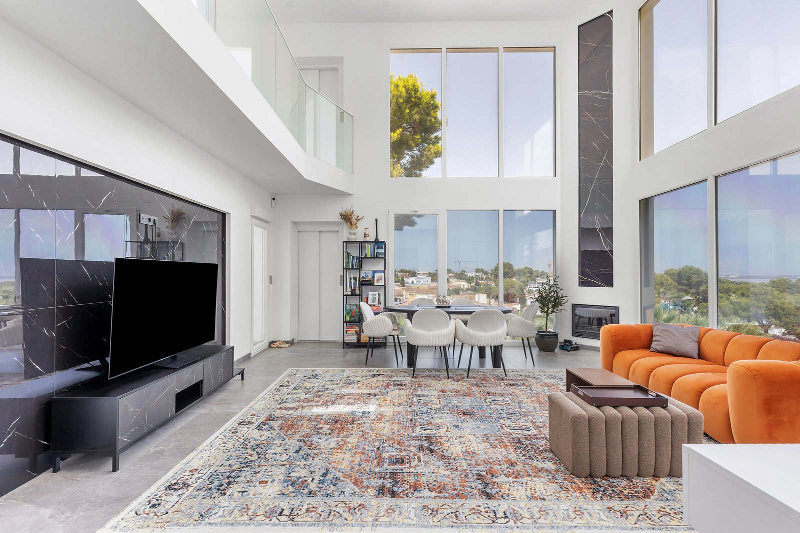 Villa à Torrevieja, Alicante, Espagne 5 chambres, 257 m2 No. 195698