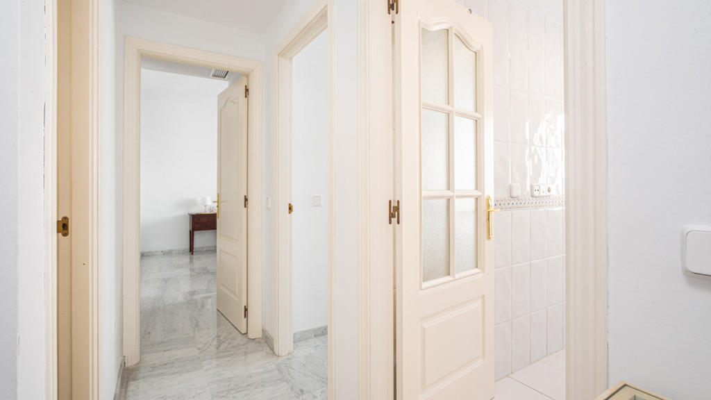 Apartamento en Marbella, Málaga, España 2 dormitorios, 80 m2 No. 173784