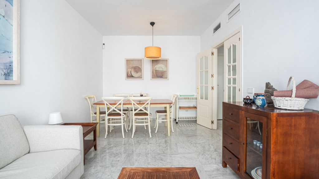 Apartamento en Marbella, Málaga, España 2 dormitorios, 80 m2 No. 173784