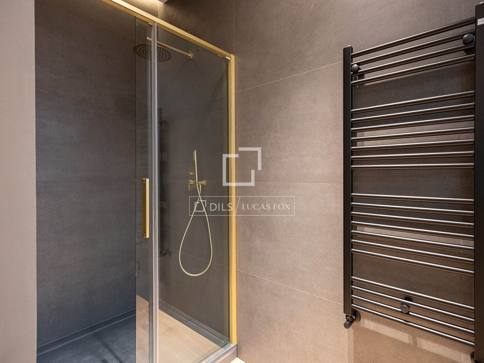 Appartamento a Barcelona, Spagna 4 camere da letto, 231 mq. N° 150750
