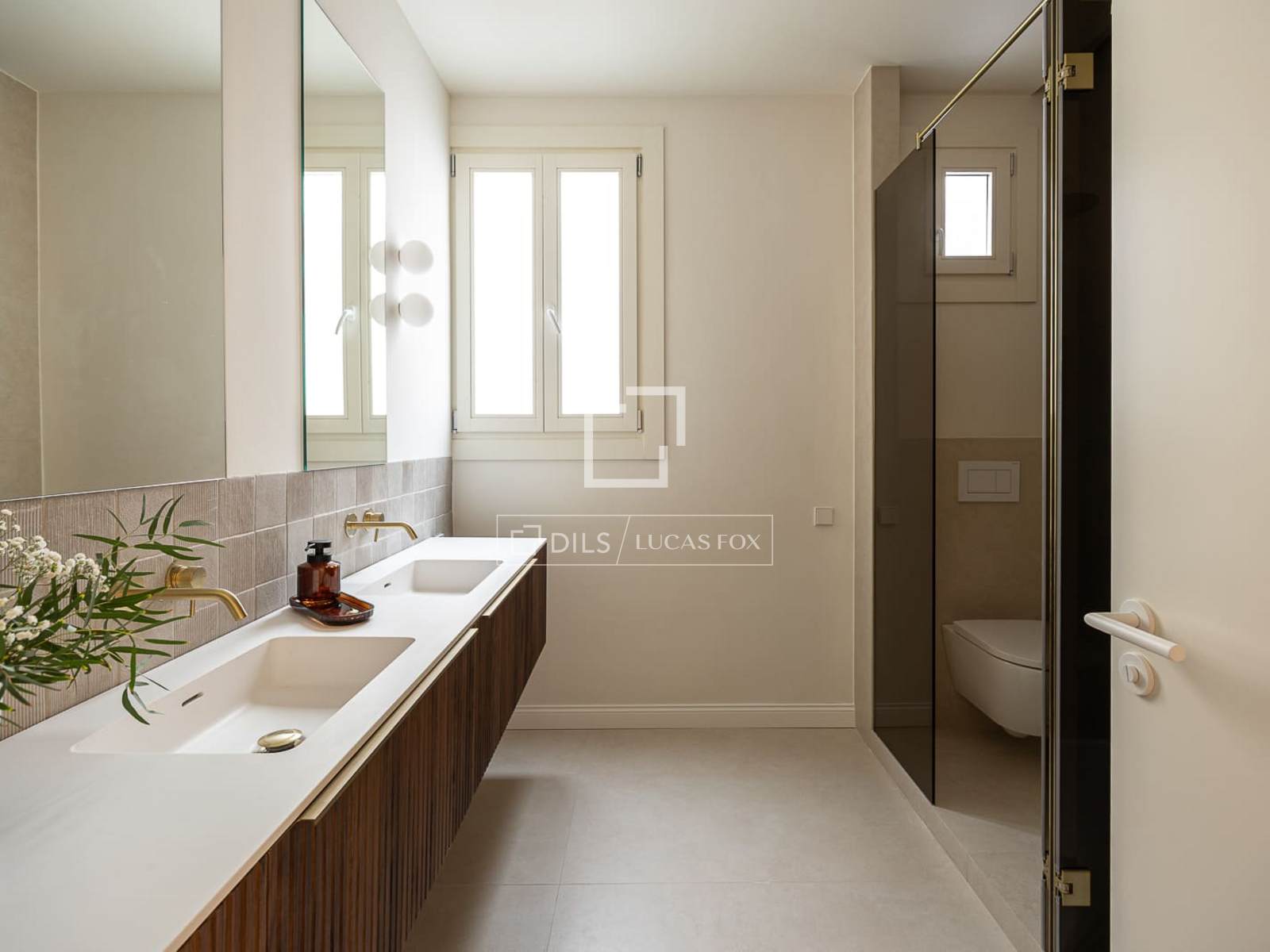 Appartamento a Barcelona, Spagna 4 camere da letto, 231 mq. N° 150750