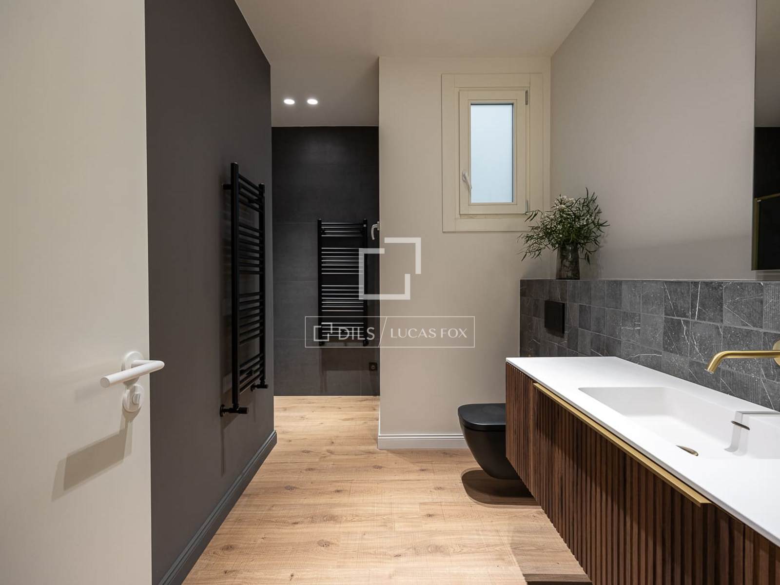 Appartamento a Barcelona, Spagna 4 camere da letto, 231 mq. N° 150750