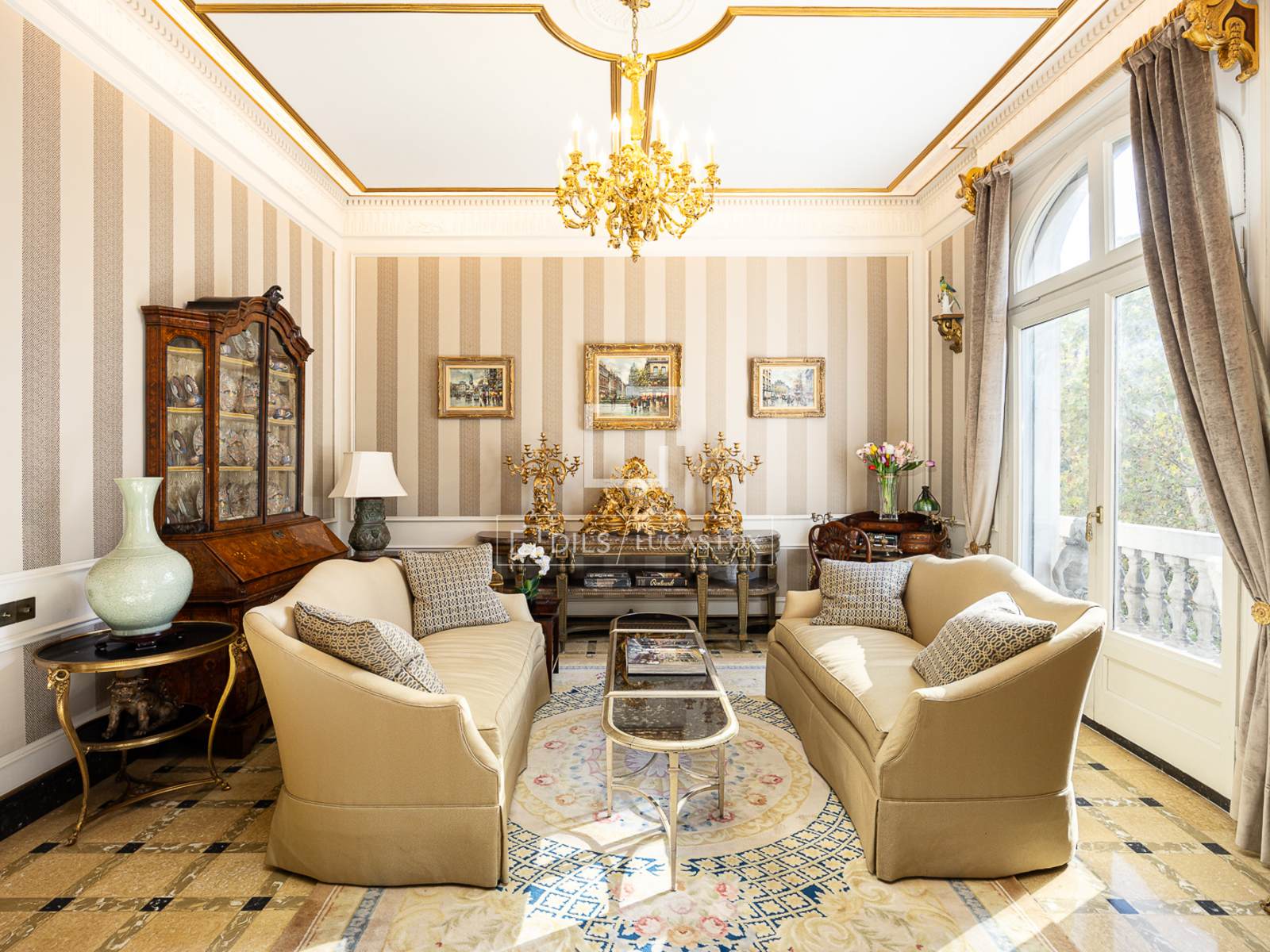 Dzīvoklis Barcelona, Spānijā 4 istabas, 273 m2 Nr. 150751