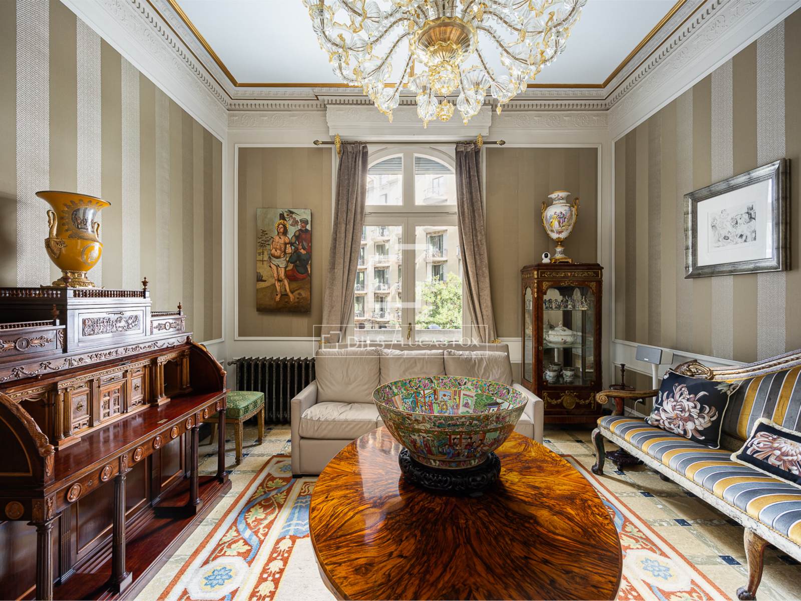Dzīvoklis Barcelona, Spānijā 4 istabas, 273 m2 Nr. 150751