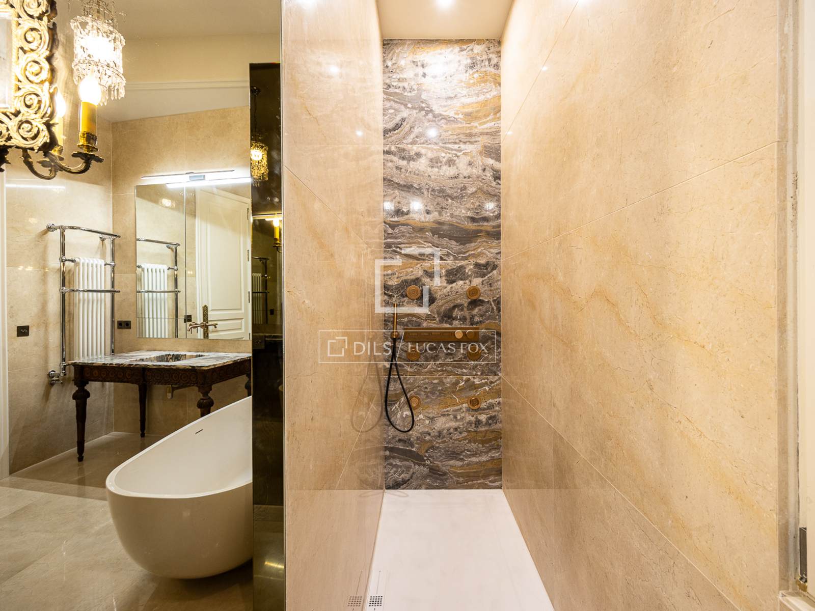 Dzīvoklis Barcelona, Spānijā 4 istabas, 273 m2 Nr. 150751